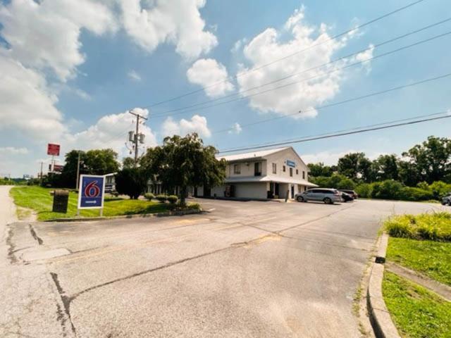 Motel 6 Jeffersonville, In Exterior foto